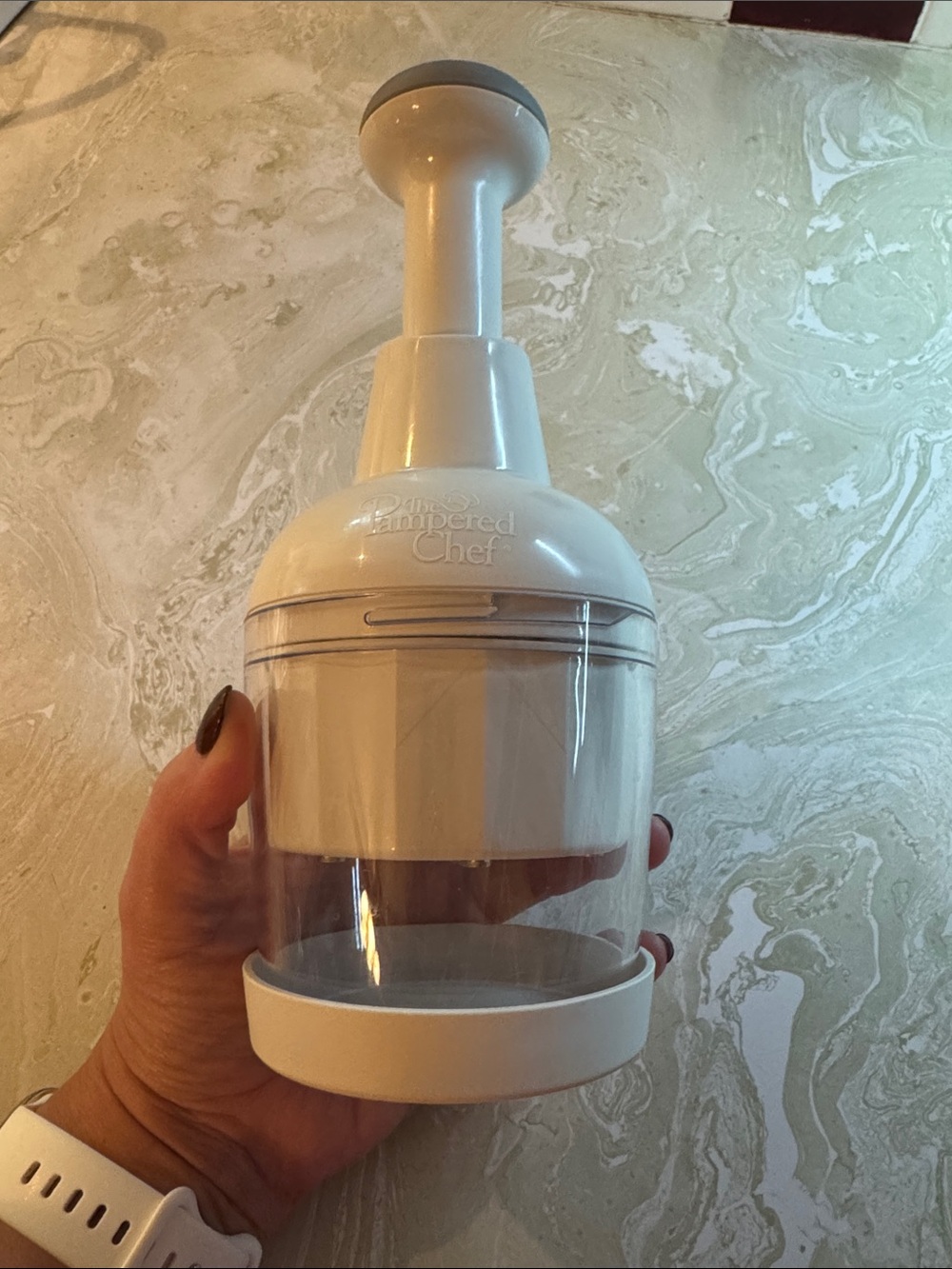 Pampered Chef White Manual Food Chopper